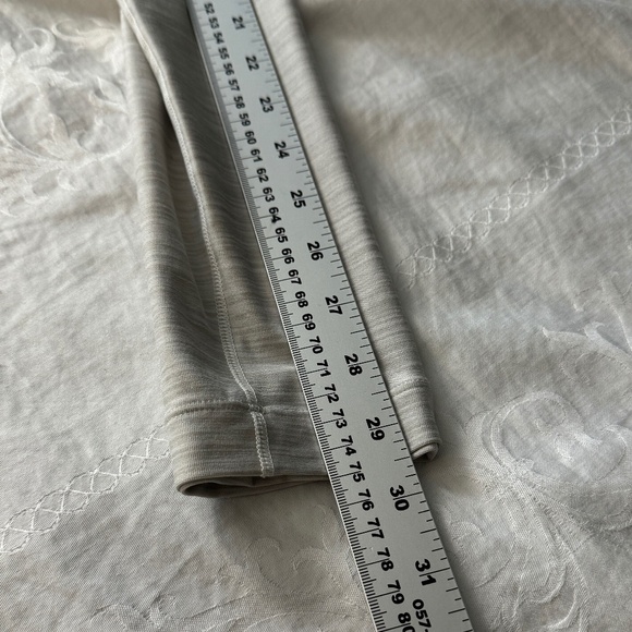 New Balance Women's Gray/Beige Asymmetric Zip Up Performance Track Jacket M - Picture 11 of 16